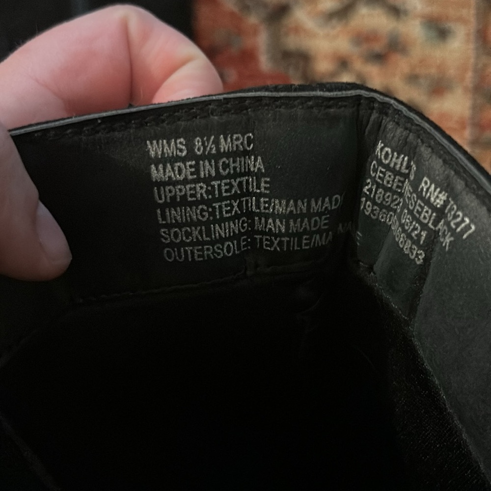 Women's Black Boots - Picture 3 of 3
